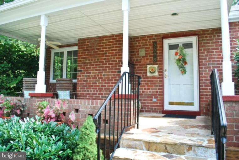 5608 5th Road South Arlington, VA 22204 - Photo 3 of 23 Exterior #2