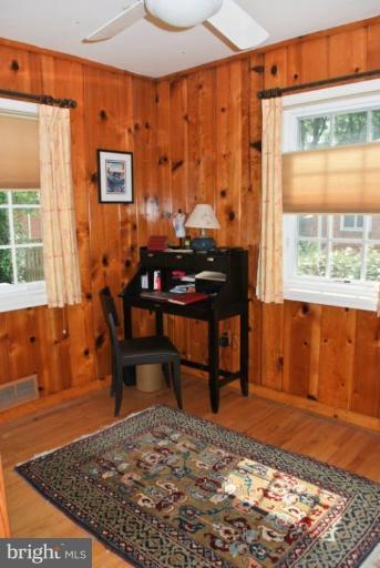 5608 5th Road South Arlington, VA 22204 - Photo 22 of 23 Study