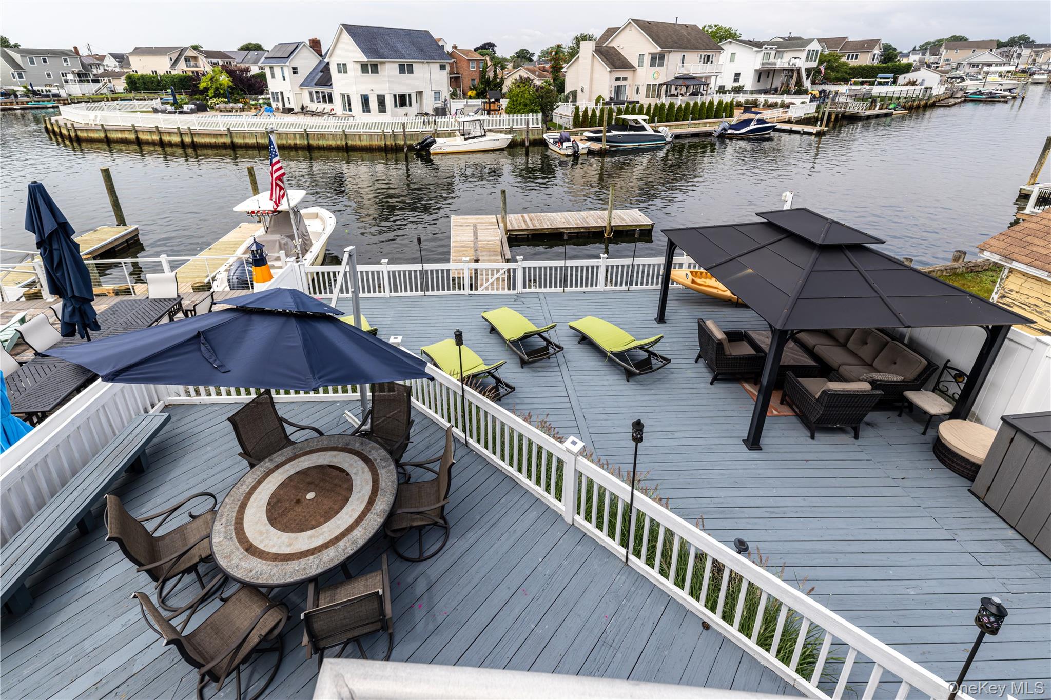 2590 Riverside Drive Wantagh, NY 11793 - Photo 22 of 27