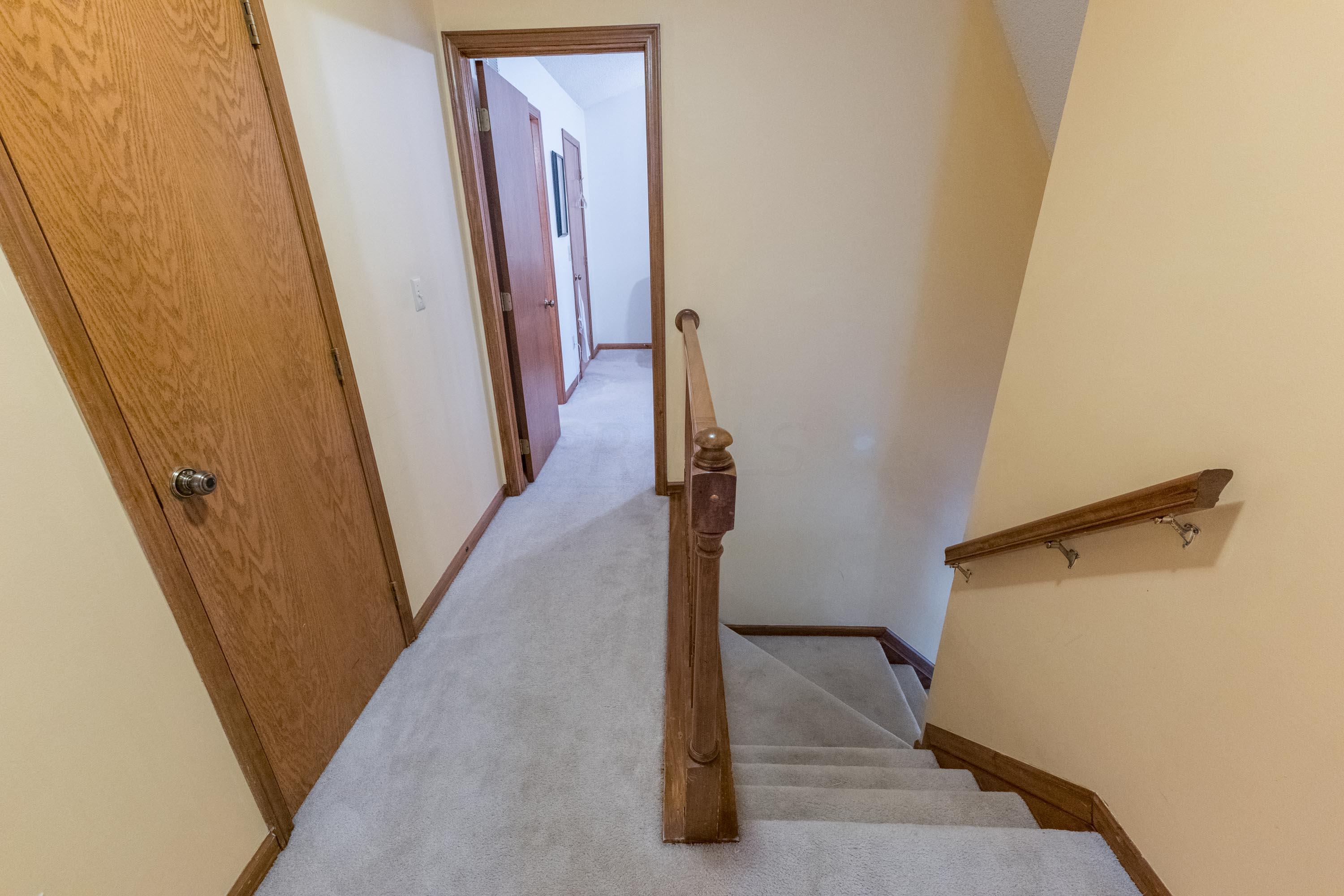 664 Ridenour Road Columbus, OH 43230 - Photo 32 of 77 029P1703853