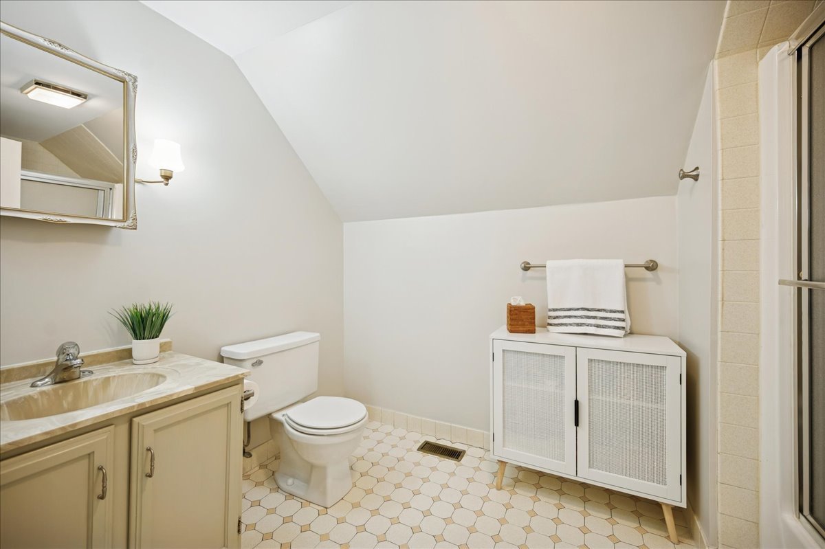 898 Bridlegate Lane Northfield, IL 60093 - Photo 28 of 43