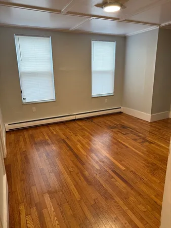 $3,000 | 187 East Main Street, Unit 1, Gloucester, MA 01930