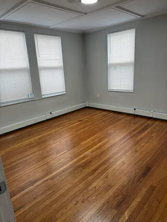 $3,000 | 187 East Main Street, Unit 1, Gloucester, MA 01930