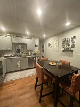 $3,000 | 187 East Main Street, Unit 1, Gloucester, MA 01930