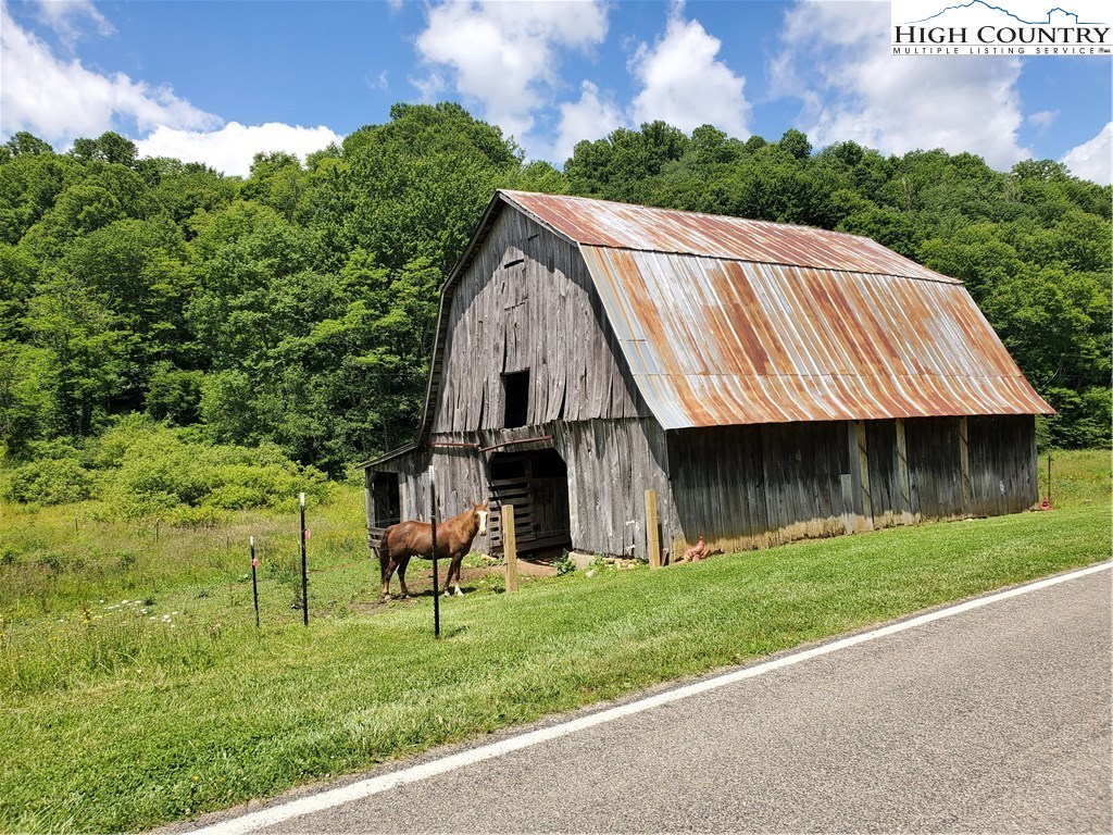 854 West Peak Road Creston, NC 28615 - Photo 14 of 38 Gallery Image 14
