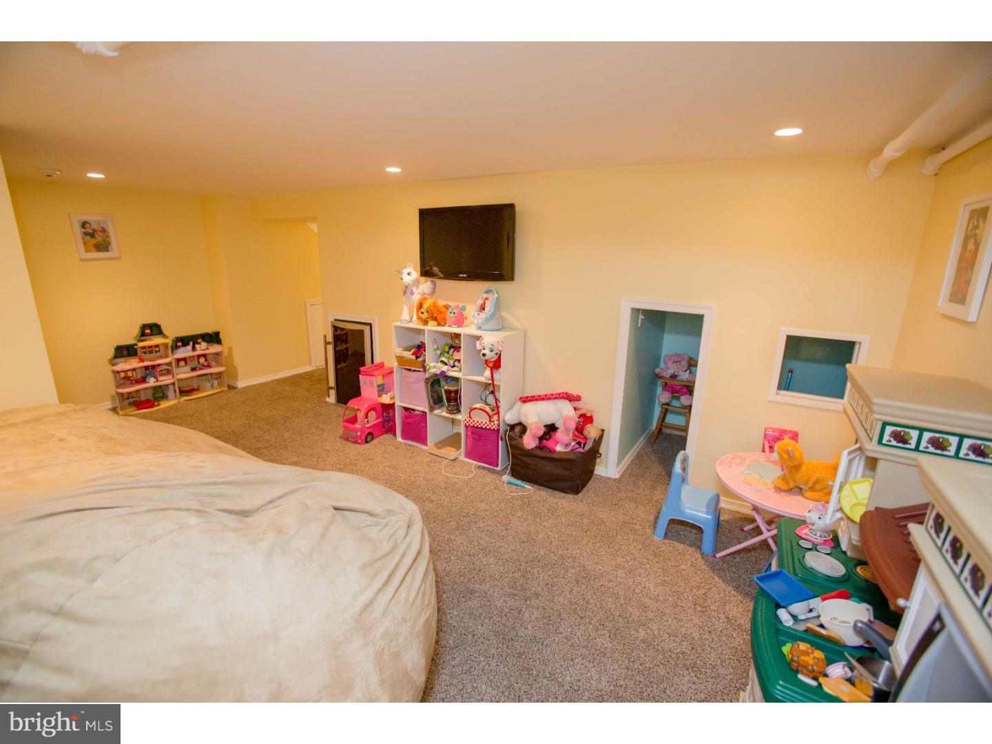 305 Ellis Road Willow Grove, PA 19090 - Photo 22 of 23 Basement - Finished