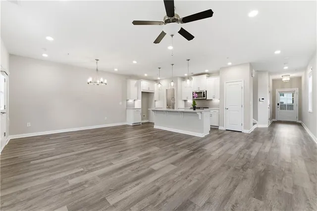 $448,500 | 301 Niles Court, Unit 5, Marietta, GA 30060