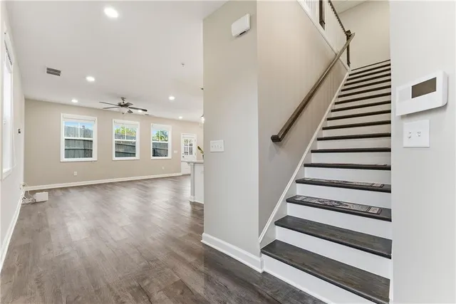 $448,500 | 301 Niles Court, Unit 5, Marietta, GA 30060