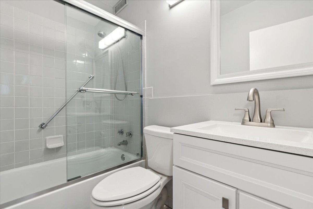 1616 Sheridan Road, Unit 3B Wilmette, IL 60091 - Photo 16 of 24