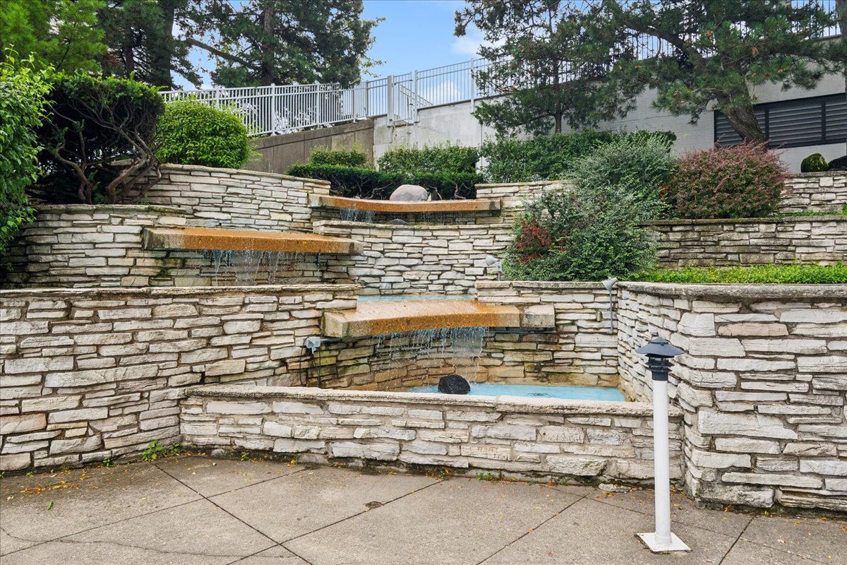 1616 Sheridan Road, Unit 3B Wilmette, IL 60091 - Photo 21 of 24