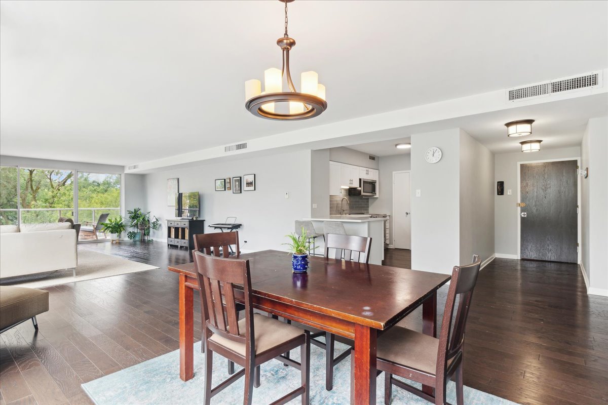 1616 Sheridan Road, Unit 3B Wilmette, IL 60091 - Photo 8 of 24