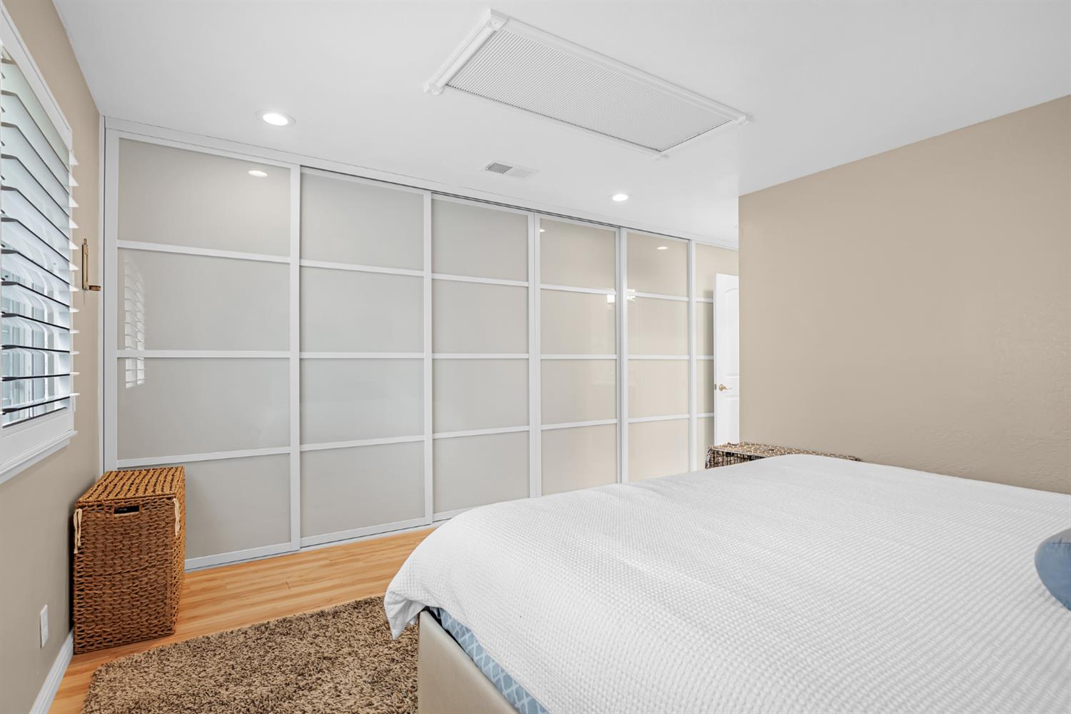 5220 Shelato Way Carmichael, CA 95608 - Photo 21 of 40 a bedroom with a bed and chair