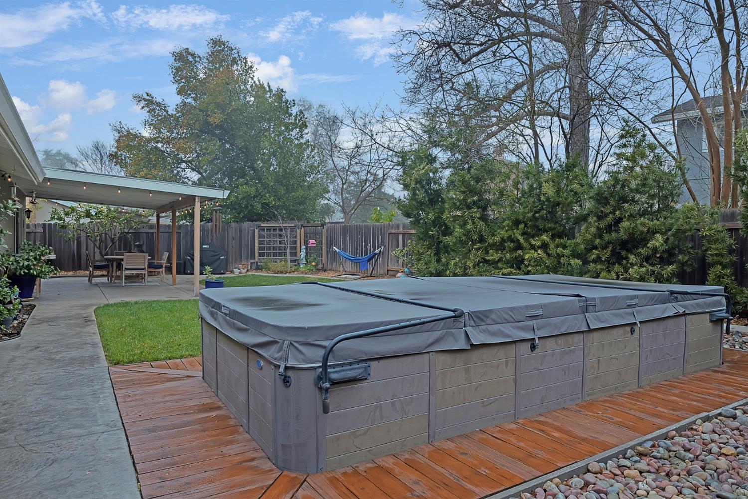 5220 Shelato Way Carmichael, CA 95608 - Photo 32 of 40 a view of a backyard with sitting area
