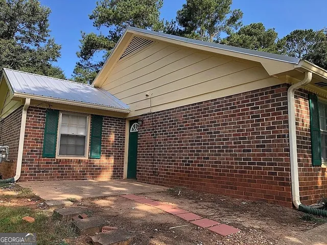 $1,075 | 370 Jockey Club Drive, Athens, GA 30605
