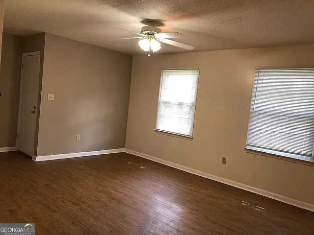 $1,075 | 370 Jockey Club Drive, Athens, GA 30605