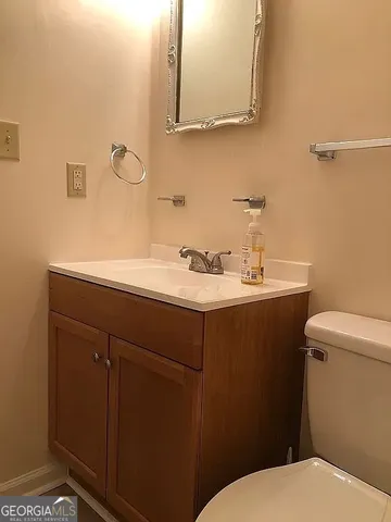 $1,075 | 370 Jockey Club Drive, Athens, GA 30605