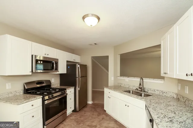 $1,845 | 3041 Sable Run Road, Atlanta, GA 30349