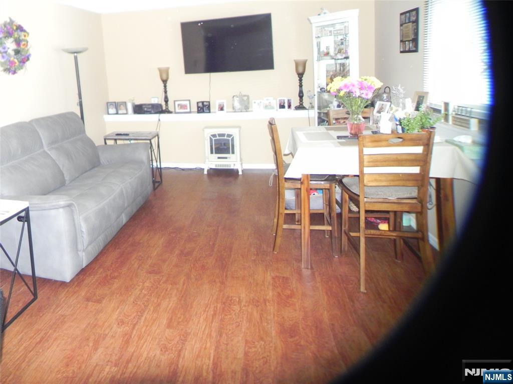 18 La Rosa Drive Little Ferry, NJ 07643 - Photo 11 of 17