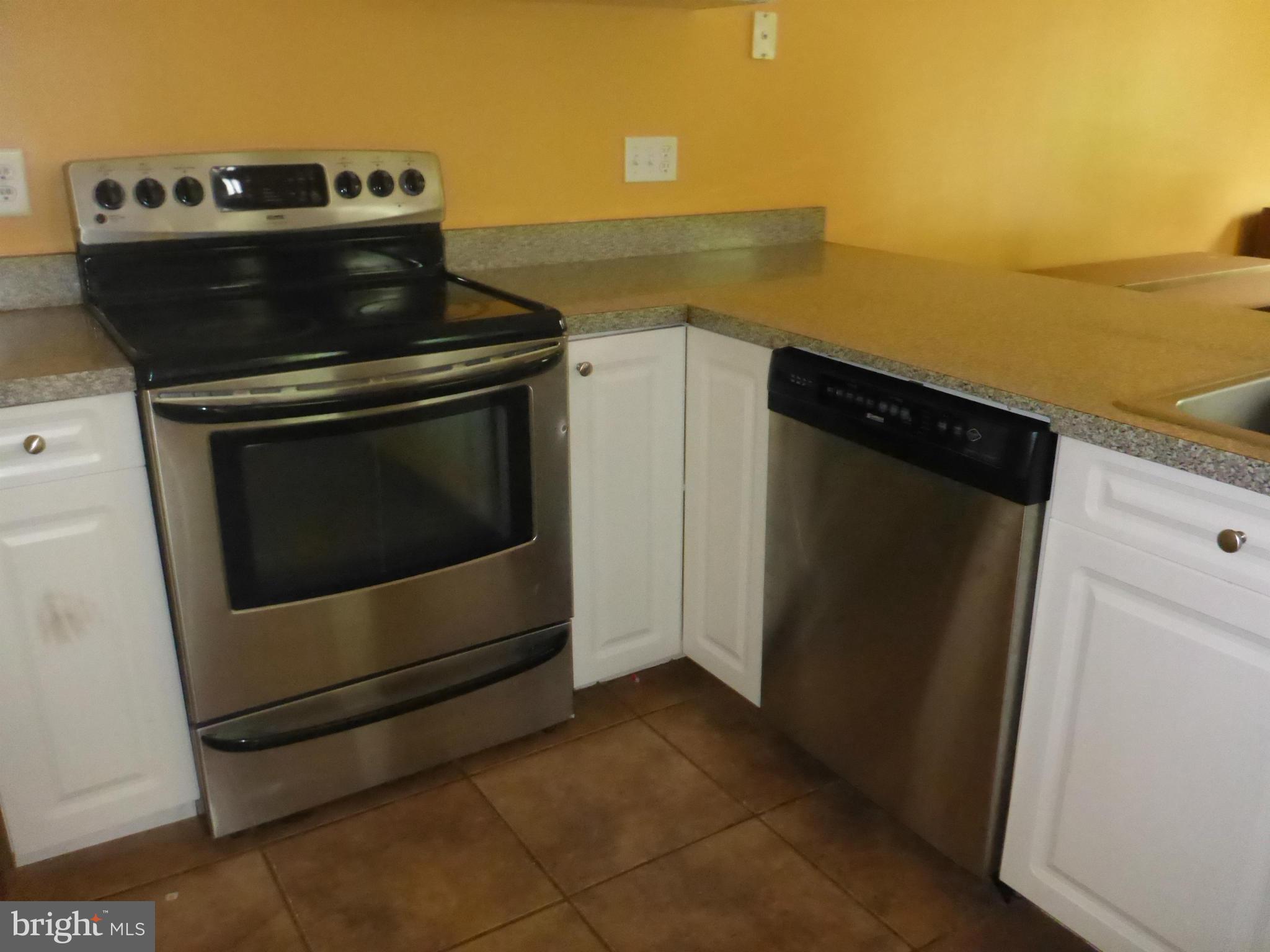 438 Johnson Road Conowingo, MD 21918 - Photo 8 of 27 Kitchen