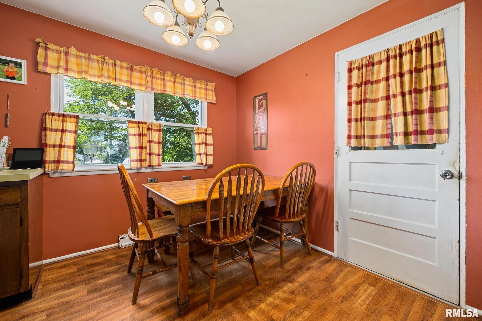 202 Devonshire Road Washington, IL 61571 - Photo 9 of 33