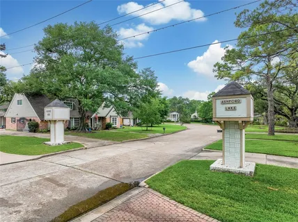 $542,500 | 12443 Honeywood Trail, Houston, TX 77077