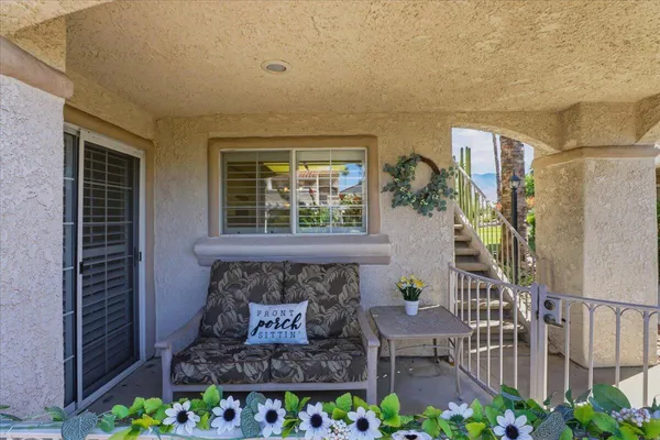 $379,000 | 2001 East Camino Parocela, Unit J71, Palm Springs, CA 92264