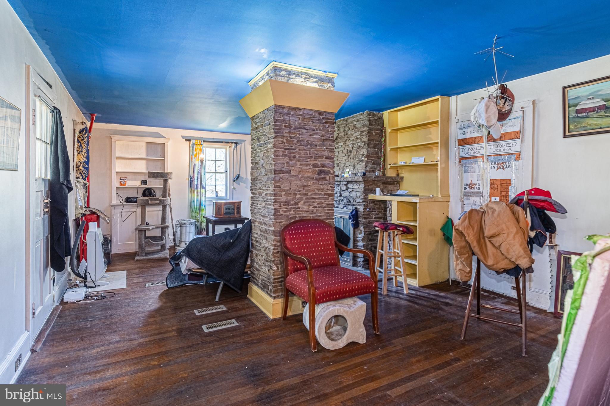 8914 Dogwood Road Baltimore, MD 21244 - Photo 2 of 32 Gallery Image 2