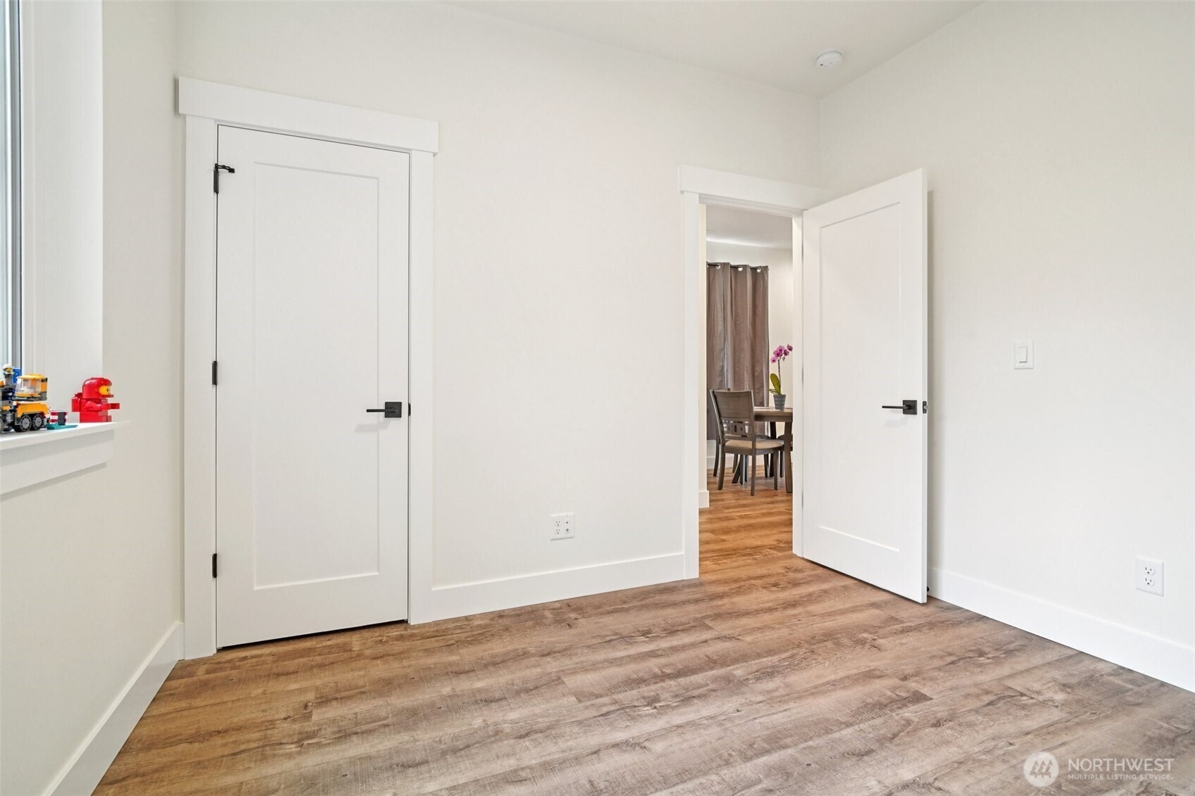 18300 121st Place Southeast Renton, WA 98058 - Photo 11 of 15