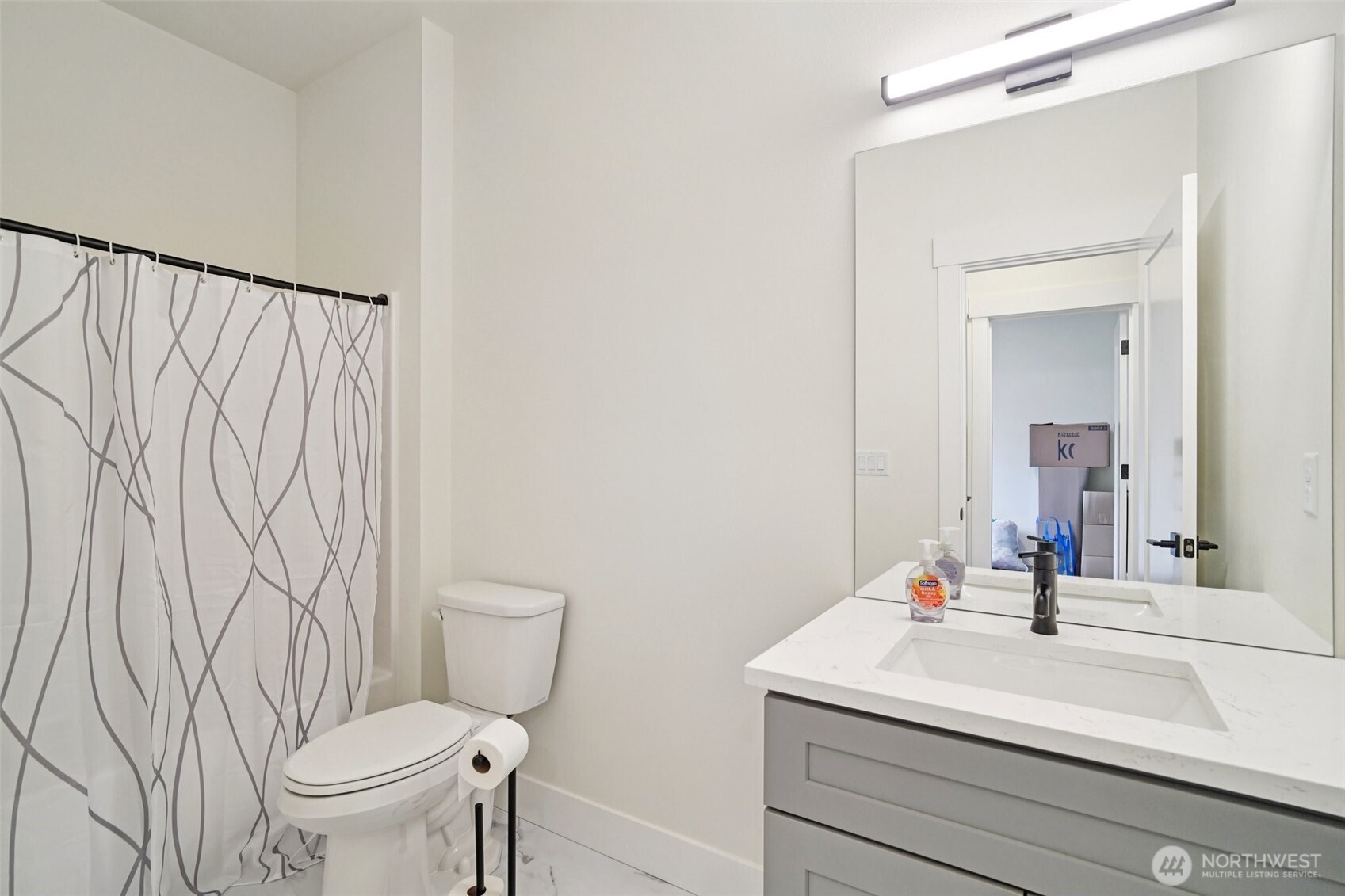 18300 121st Place Southeast Renton, WA 98058 - Photo 12 of 15