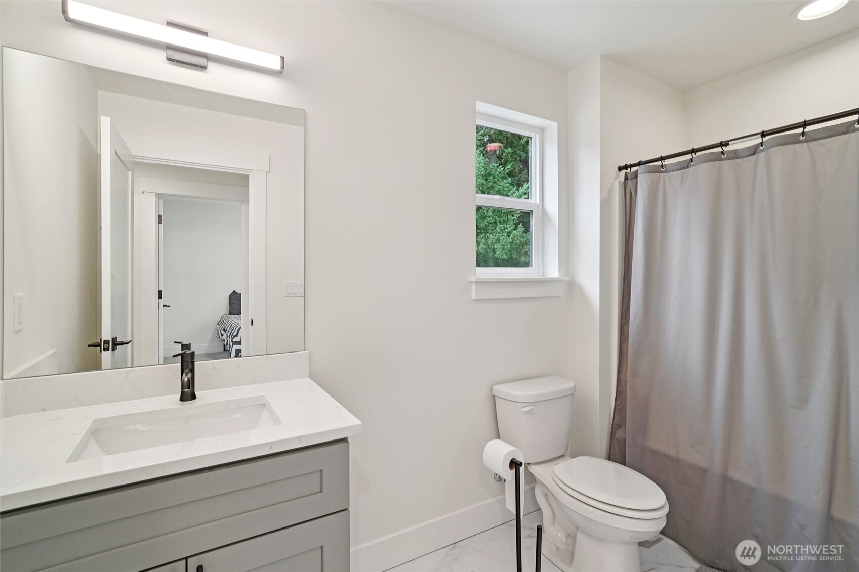 18300 121st Place Southeast Renton, WA 98058 - Photo 13 of 15