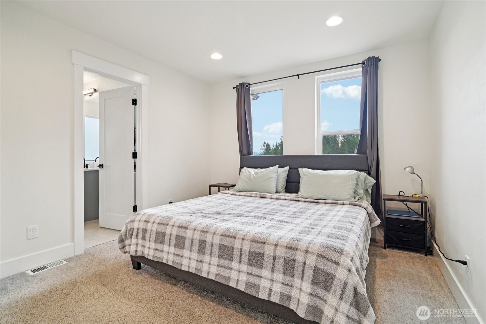 18300 121st Place Southeast Renton, WA 98058 - Photo 6 of 15