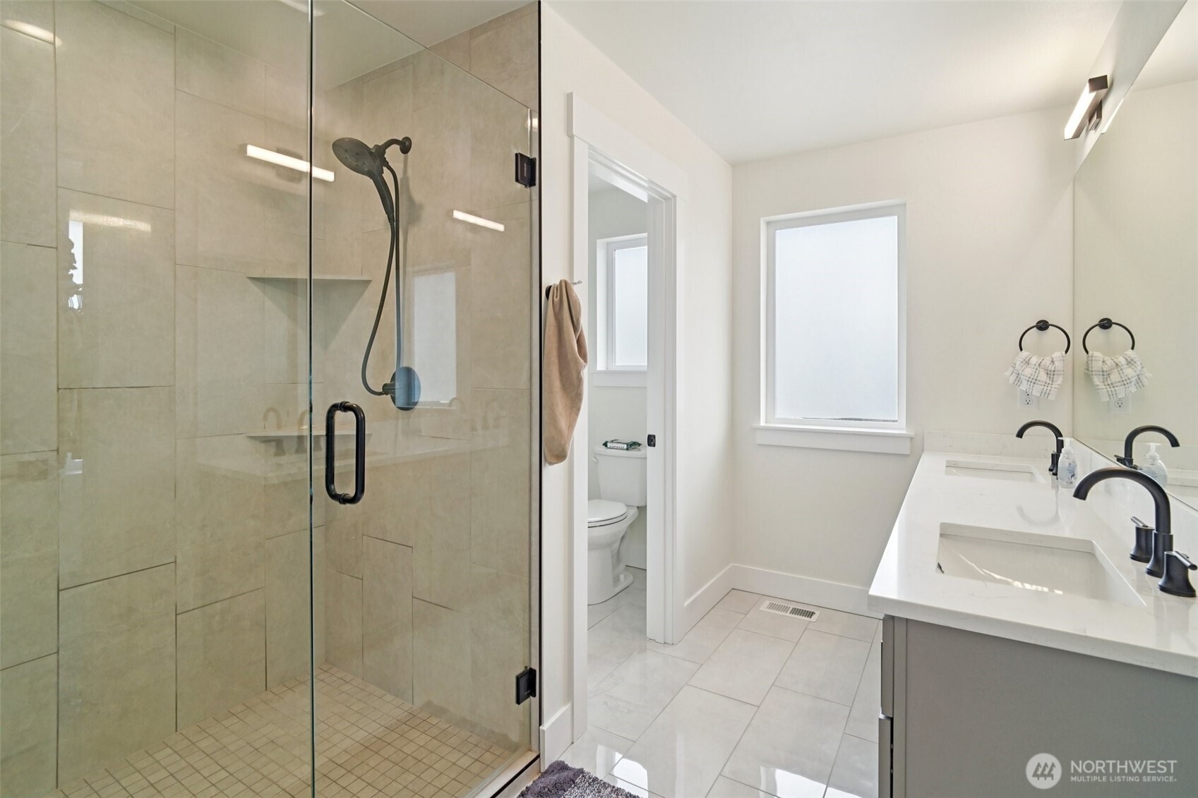 18300 121st Place Southeast Renton, WA 98058 - Photo 7 of 15