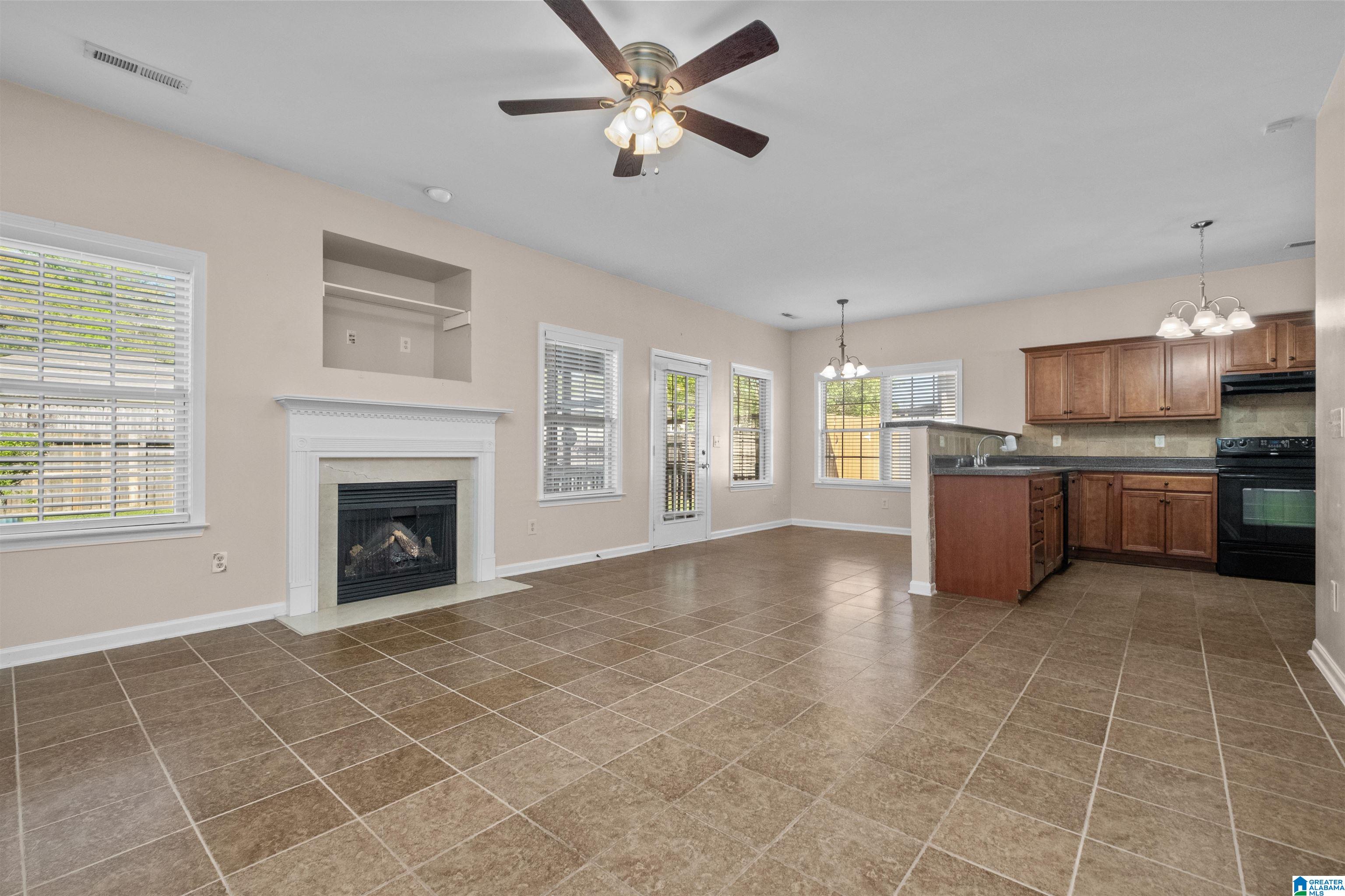 142 Merrimeadows Drive Calera, AL 35040 - Photo 4 of 31