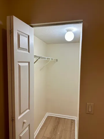 $2,100 | 3810 North Jog Road, Unit 105, Royal Palm Beach, FL 33411