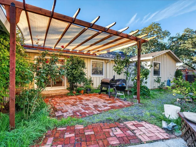 $775,000 | 351 View Drive, Ukiah, CA 95482