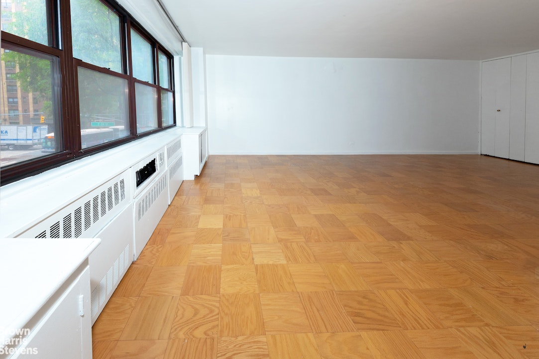 330 3rd Avenue, Unit 3E Manhattan, NY 10010 - Photo 7 of 15