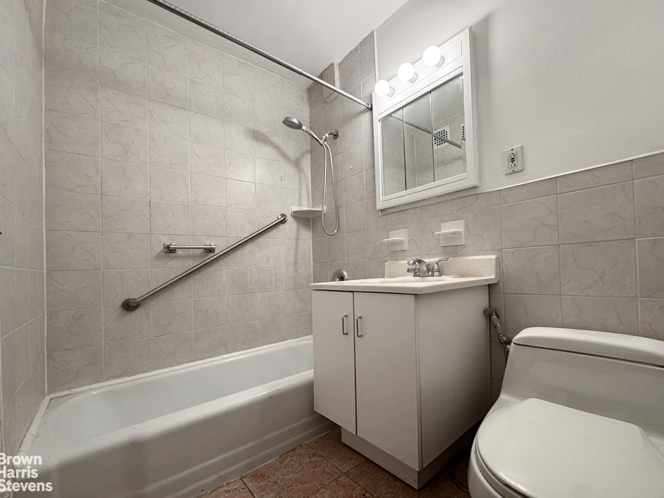 330 3rd Avenue, Unit 3E Manhattan, NY 10010 - Photo 9 of 15