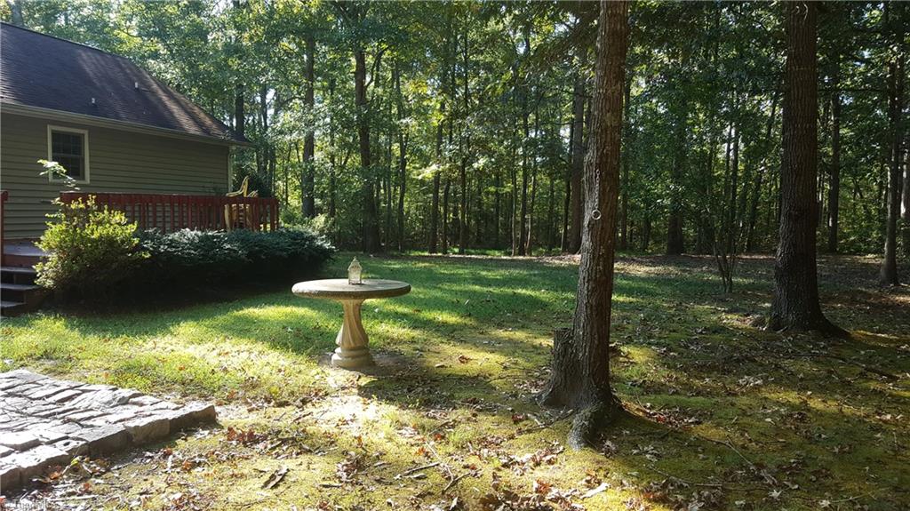 394 Forest Ridge Lane Lexington, NC 27292 - Photo 7 of 29