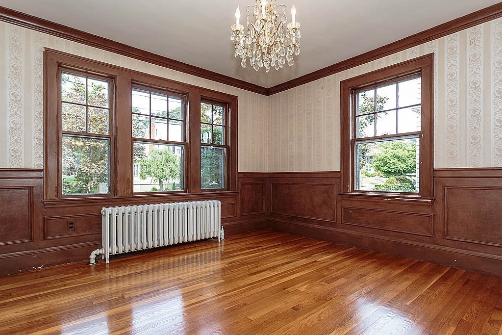 92 Standish Road Watertown, MA 02472 - Photo 5 of 20
