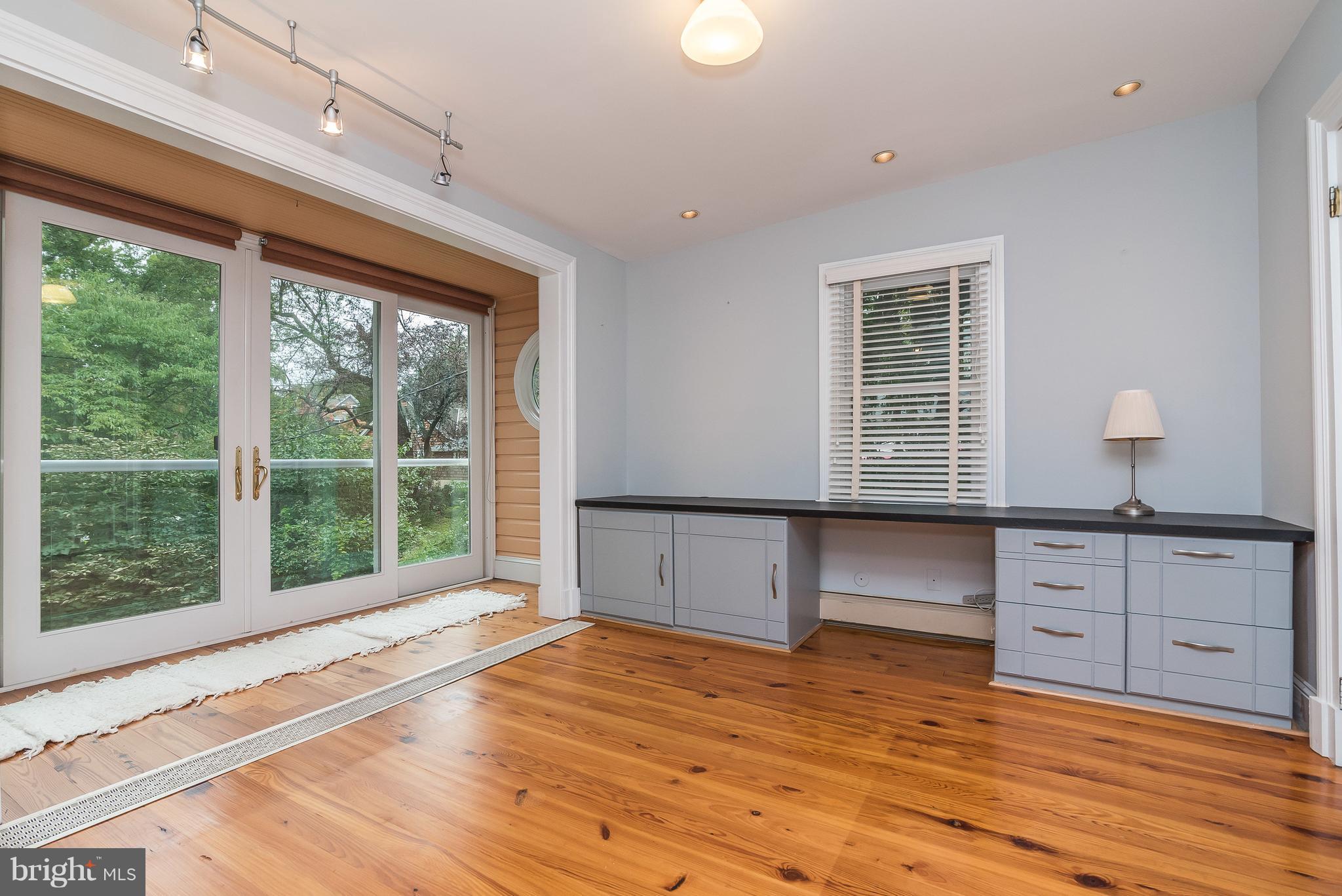621 St Johns Road Baltimore, MD 21210 - Photo 19 of 30 Adjoining artist's or sitting room to Master BR