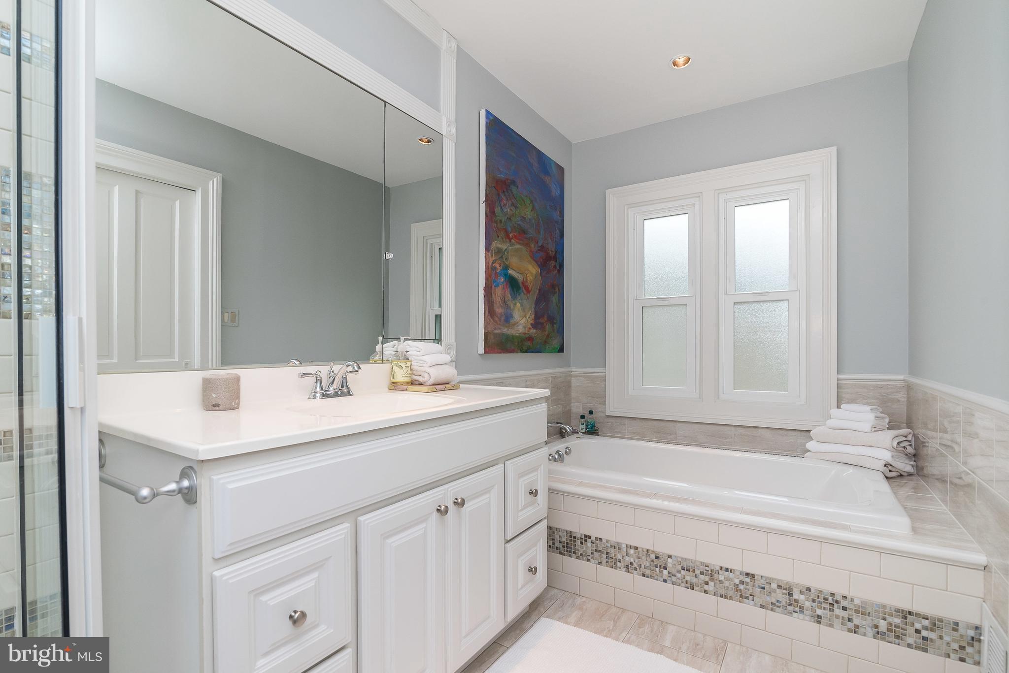 621 St Johns Road Baltimore, MD 21210 - Photo 20 of 30 Master Bath jetted soaking tub
