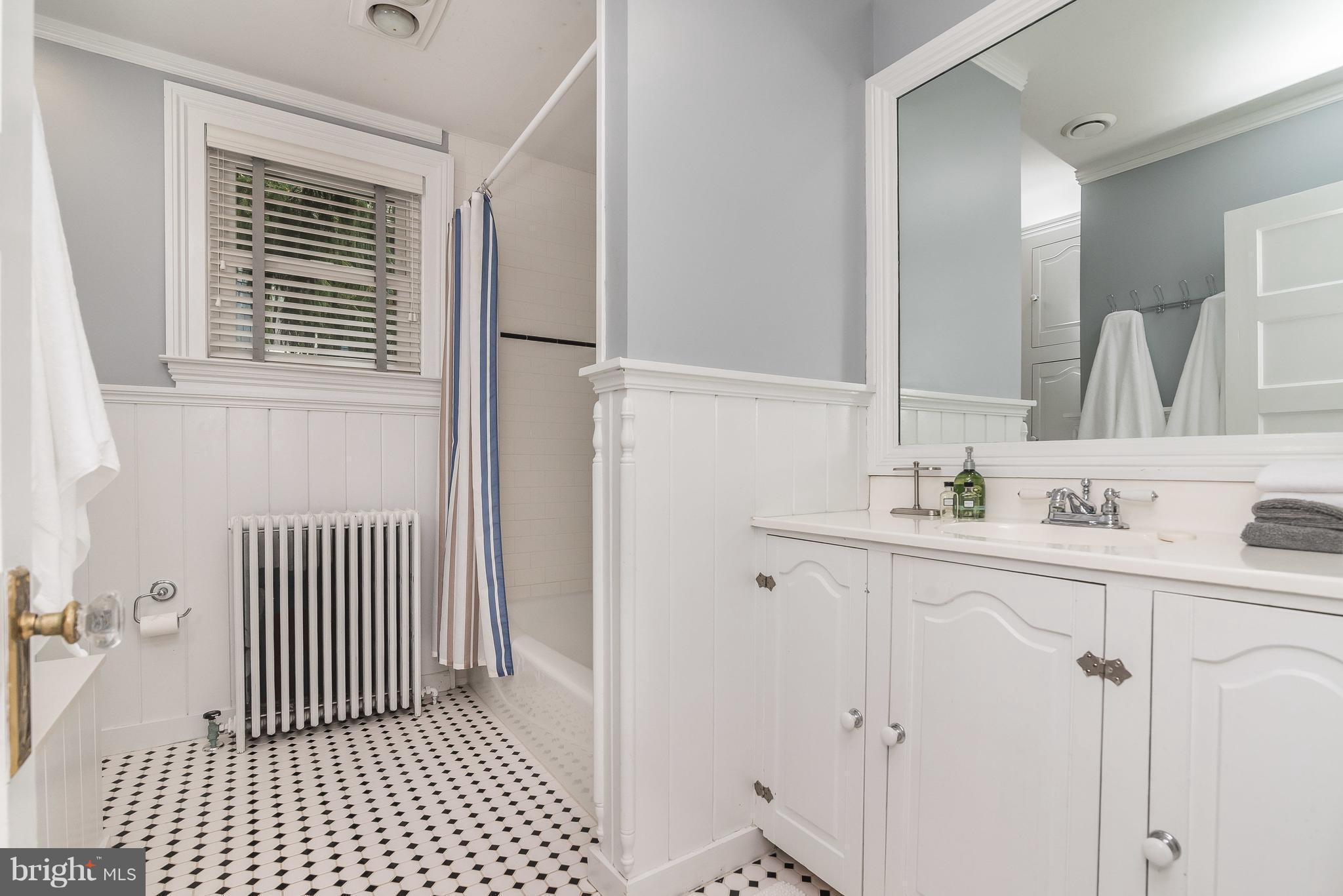 621 St Johns Road Baltimore, MD 21210 - Photo 25 of 30 Second level updated bath