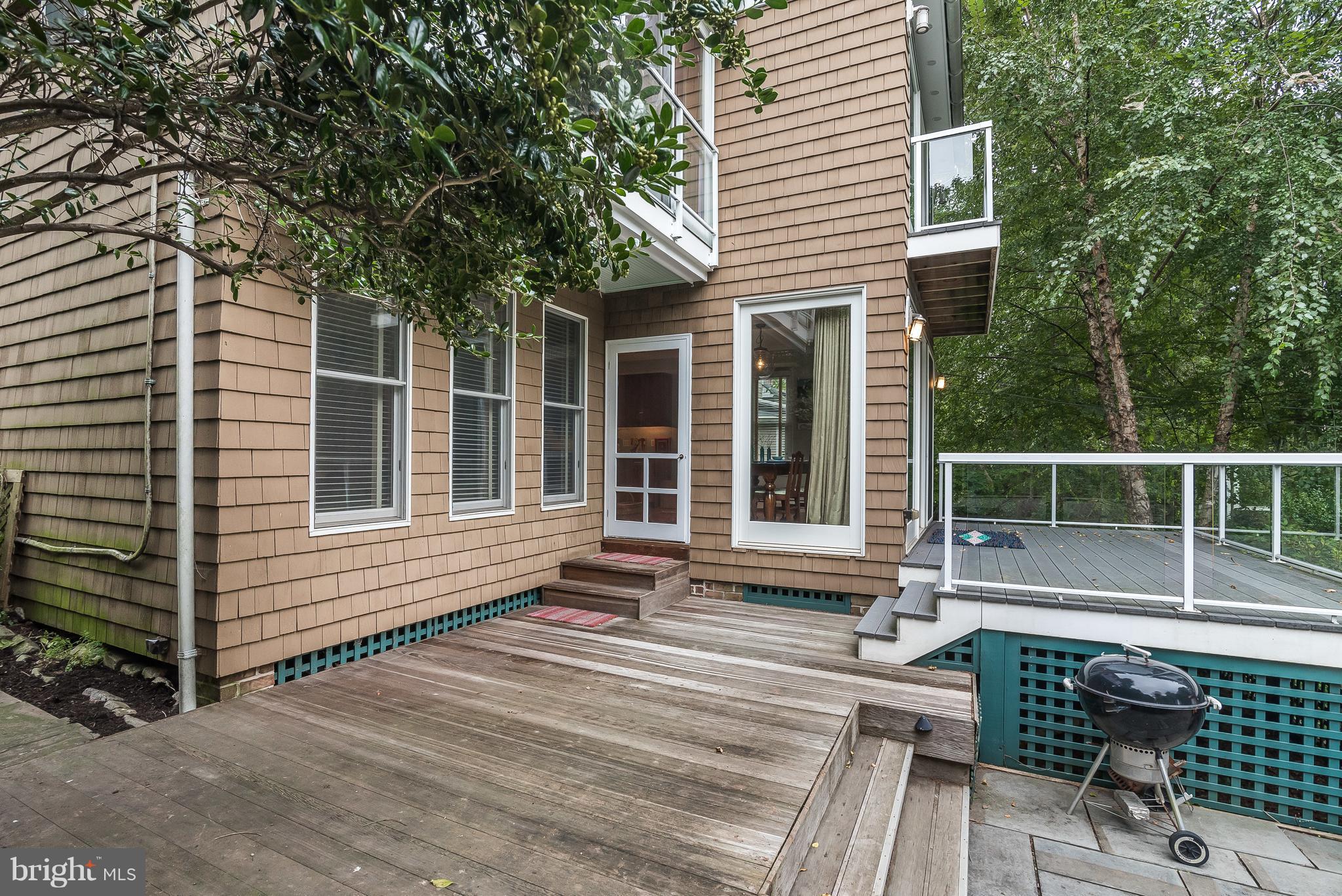 621 St Johns Road Baltimore, MD 21210 - Photo 26 of 30 Exterior rear great for entertaining