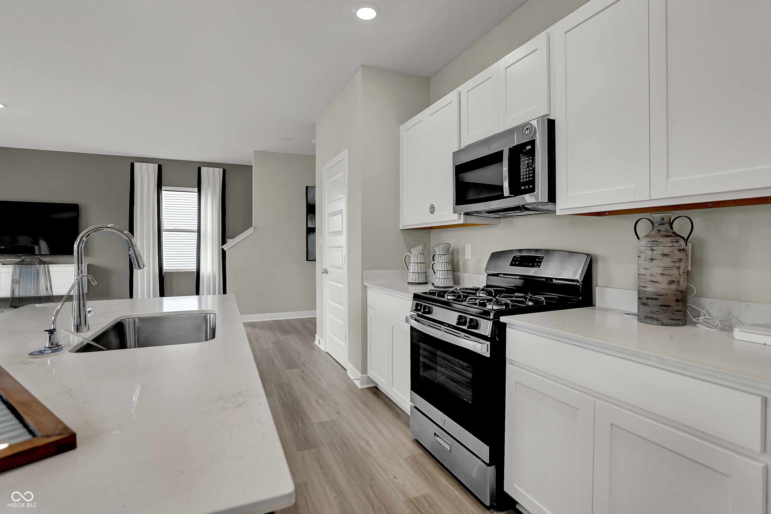 15514 Alperton Road Fishers, IN 46037 - Photo 16 of 33