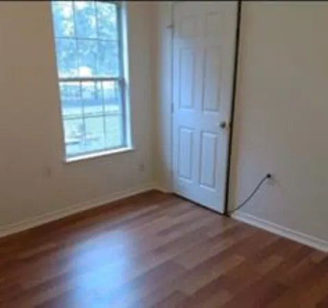 $195,000 | 1131 West Front Street, Sealy, TX 77474