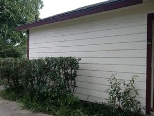 $195,000 | 1131 West Front Street, Sealy, TX 77474