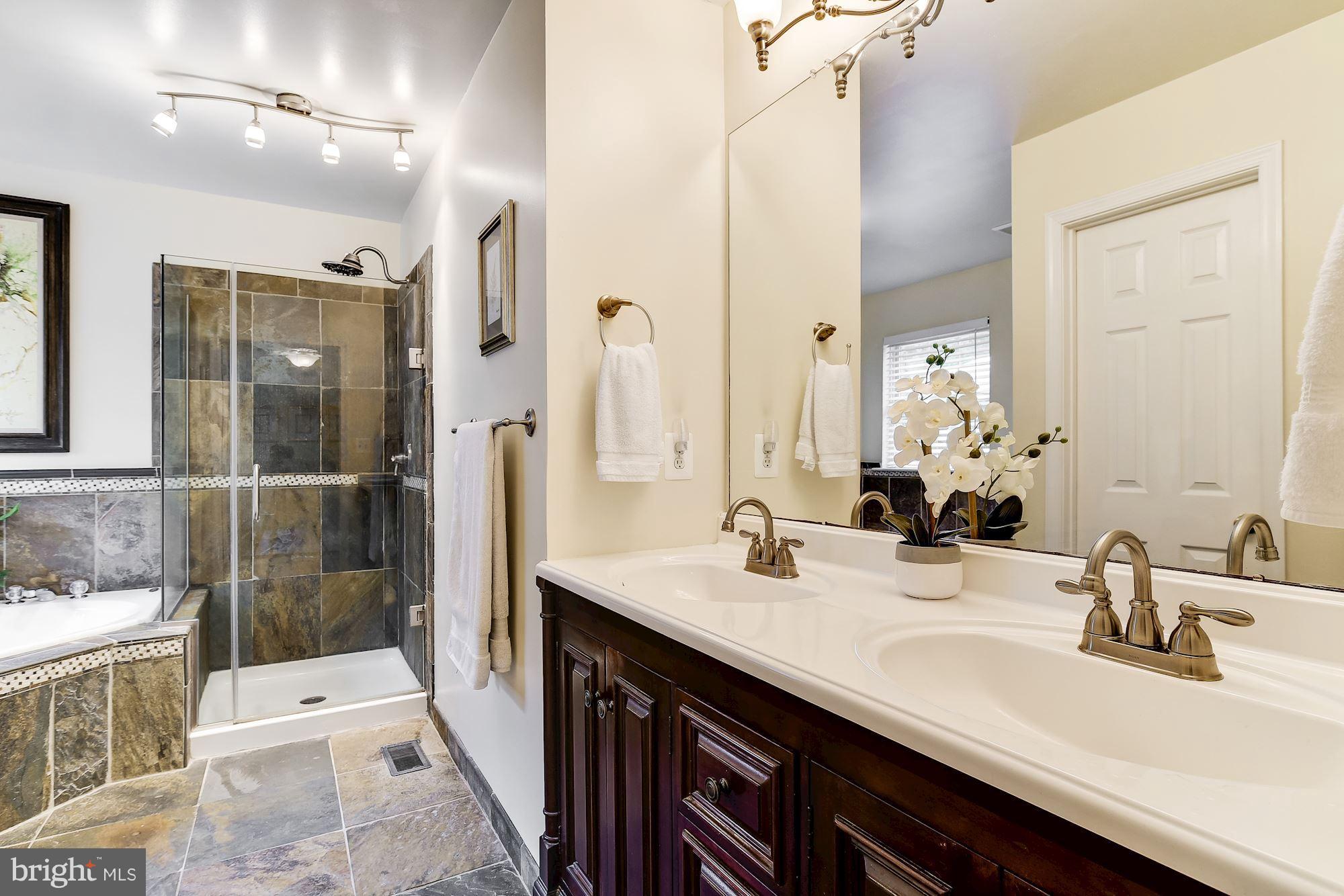 407 Prospect Road Mount Airy, MD 21771 - Photo 14 of 29 Master Bath