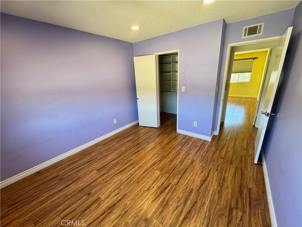 19216 Hamlin Street, Unit 8 Reseda, CA 91335 - Photo 14 of 31