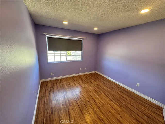 $639,900 | 19216 Hamlin Street, Unit 8, Reseda, CA 91335