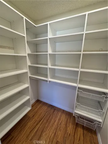 $639,900 | 19216 Hamlin Street, Unit 8, Reseda, CA 91335